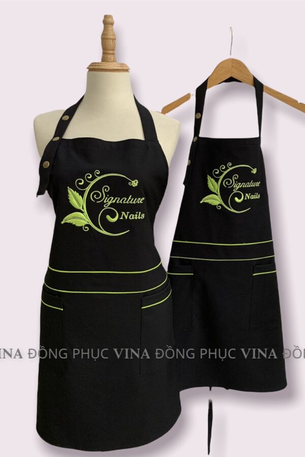 tạp dề màu đen tiệm nail signature