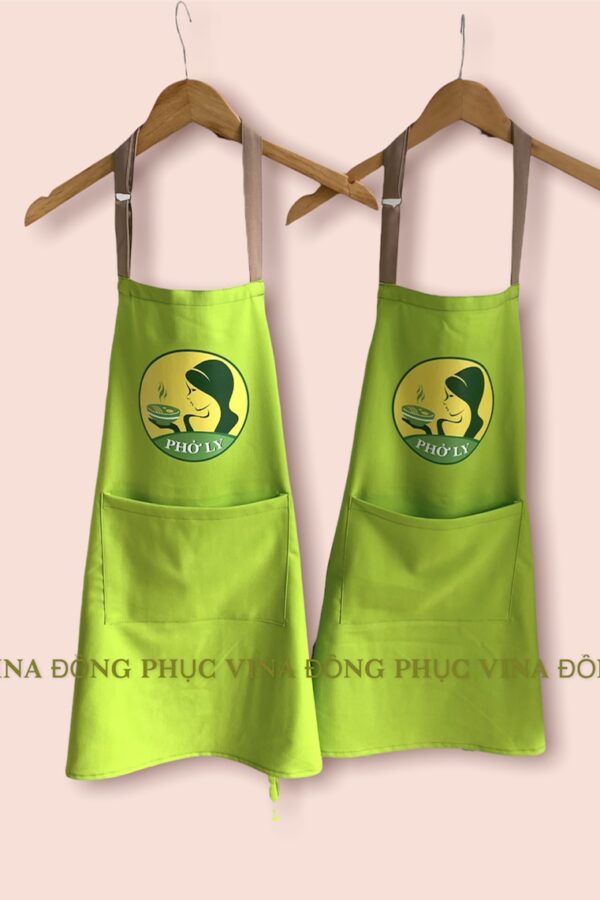 tạp dề quán ăn màu xanh cốm Phở Lý
