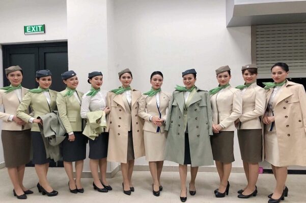 đồng phục tiếp viên nữ hàng không Bamboo Airways