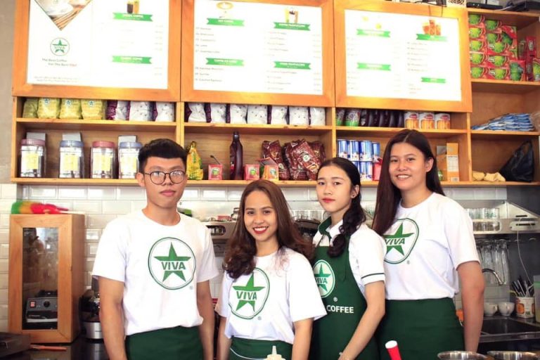 Đồng phục Viva Star Coffee đơn giản mà chuyên nghiệp