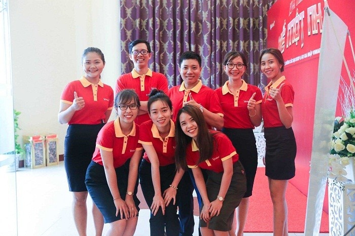 mẫu đồng phục công sở giúp doanh nghiệp chuyên nghiệp