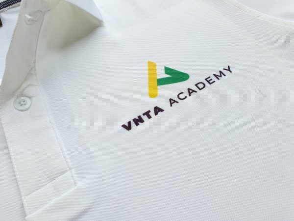 In logo lên áo đồng phục VNTA