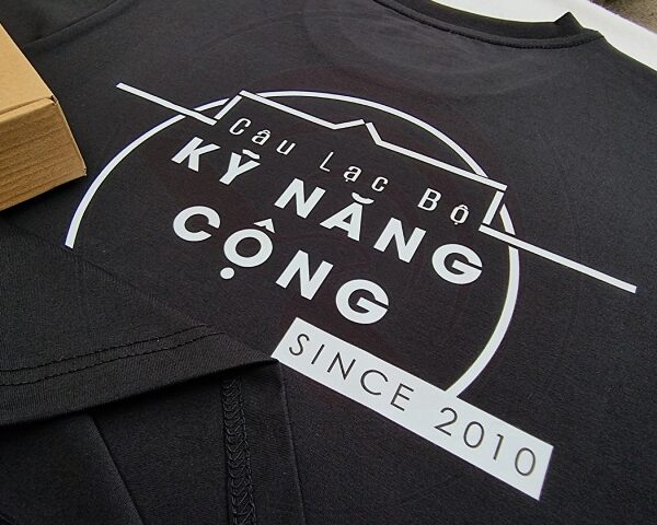 In logo lên áo câu lạc bộ kỹ năng Cộng