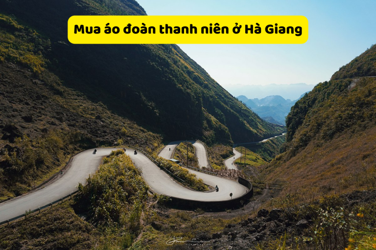 Mua áo đoàn thanh niên ở Hà Giang