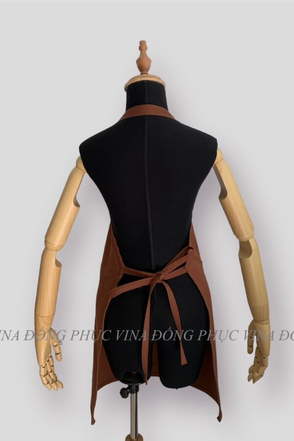 Đồng phục tạp dề yếm may sẵn màu Gạch 7 Đồng phục tạp dề yếm may sẵn màu Gạch mặt sau