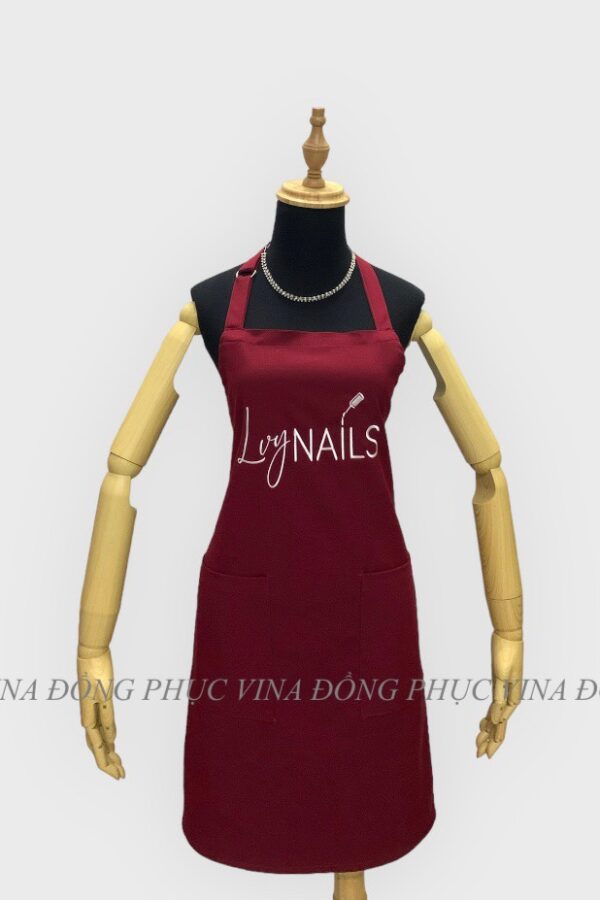 Đồng phục tạp dề màu đỏ đô LVY nails
