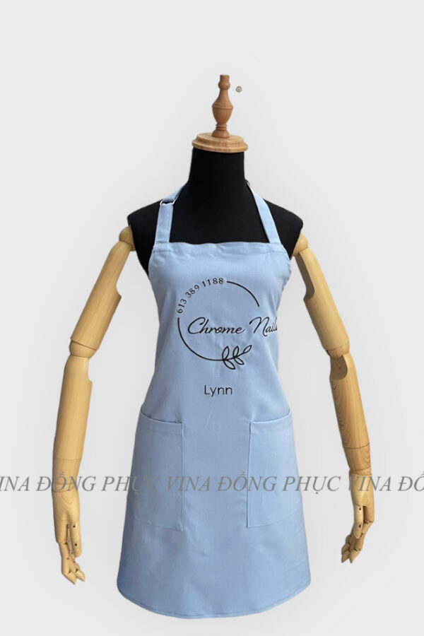 Tạp dề thêu tên Lynn