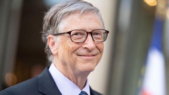 Tỷ phú Bill Gates, chủ tịch của tập đoàn Microsoft, sinh ngày 28/10/1955.
