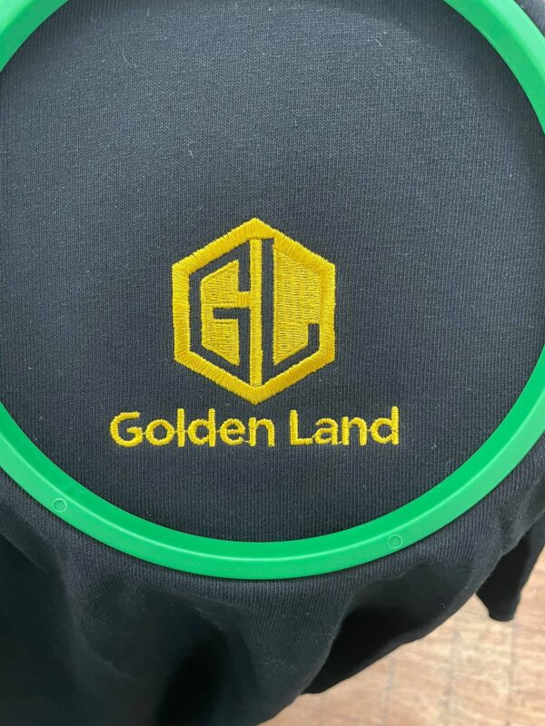 Thêu logo áo lấy ngay số lượng ít
