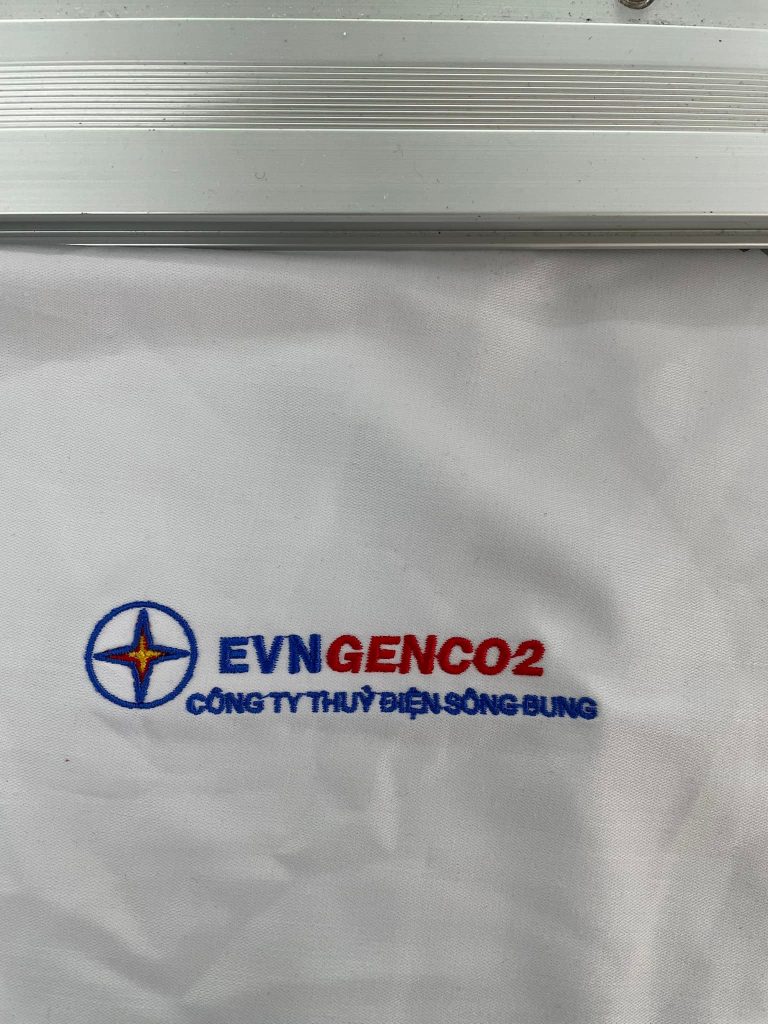 Thêu logo áo EVN GENC02